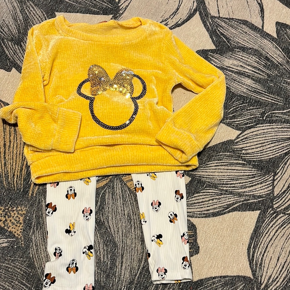 Disney Junior Minnie sweater and pants set